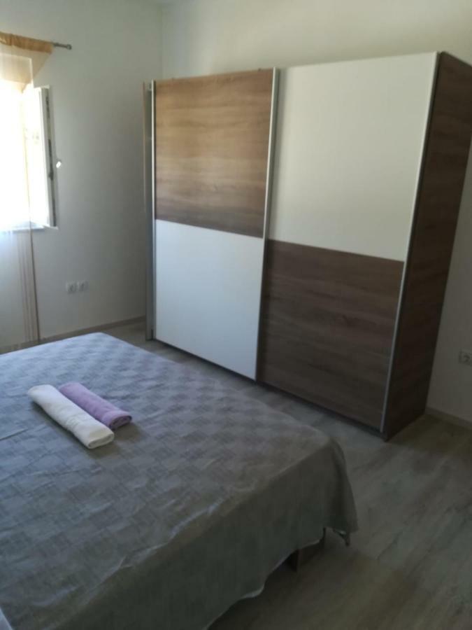 Laura Apartment Bibinje Bagian luar foto